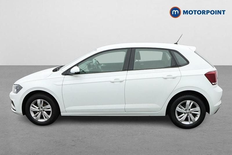 Used VW Polo SE 80 HP (58 kW) 2019 White Hatchback
