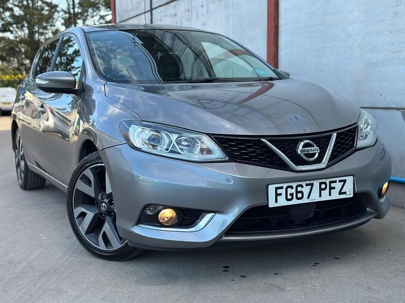 Used Nissan Pulsar Tekna 115 HP (84 kW) 2017 Grey Hatchback