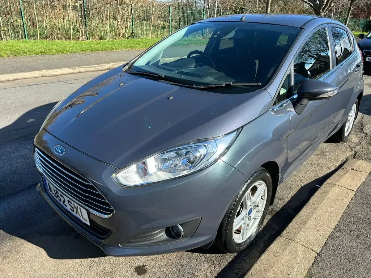 Used Ford Fiesta Zetec 2013 Grey Hatchback