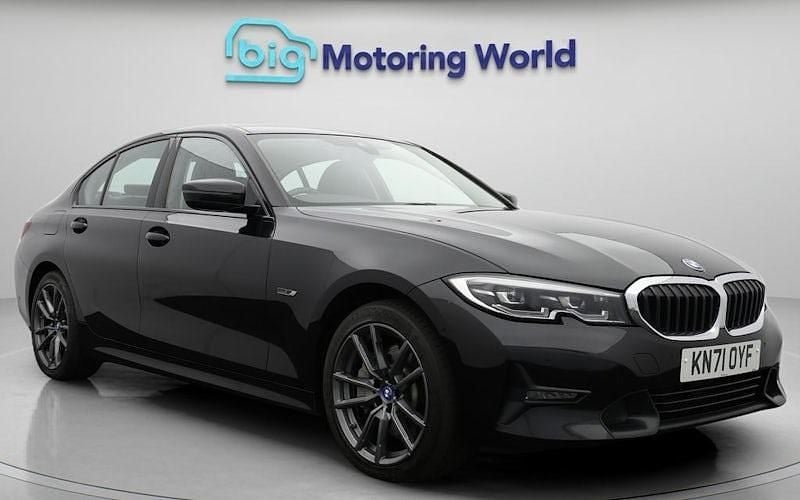 Used 2021 BMW 330e Sport Line Sedan | £15,800 (Fair price) - Image 1/4