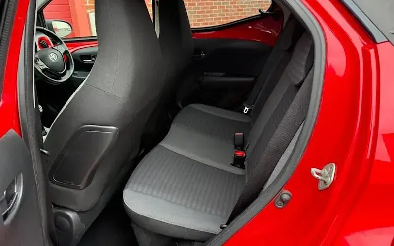 Used Toyota Aygo Trend 72 HP (52 kW) 2020 Red Hatchback