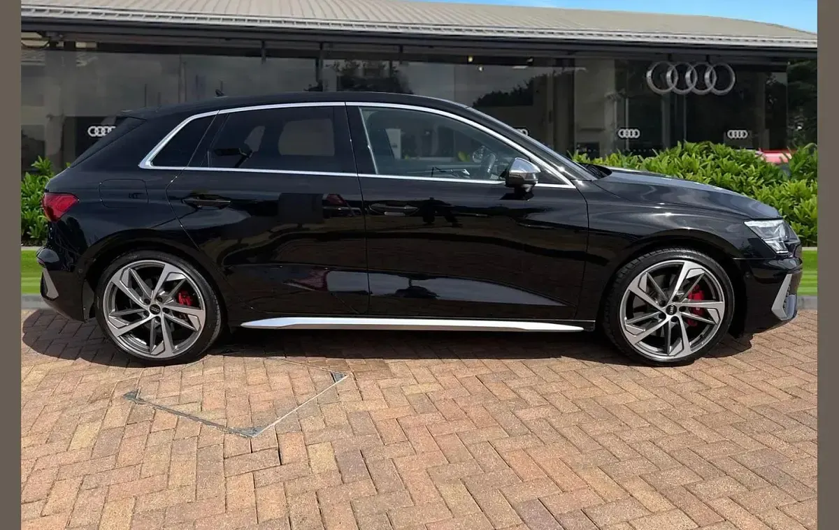 Used Audi S3 Sportback Comfort 306 HP (225 kW) 2023 Black Hatchback
