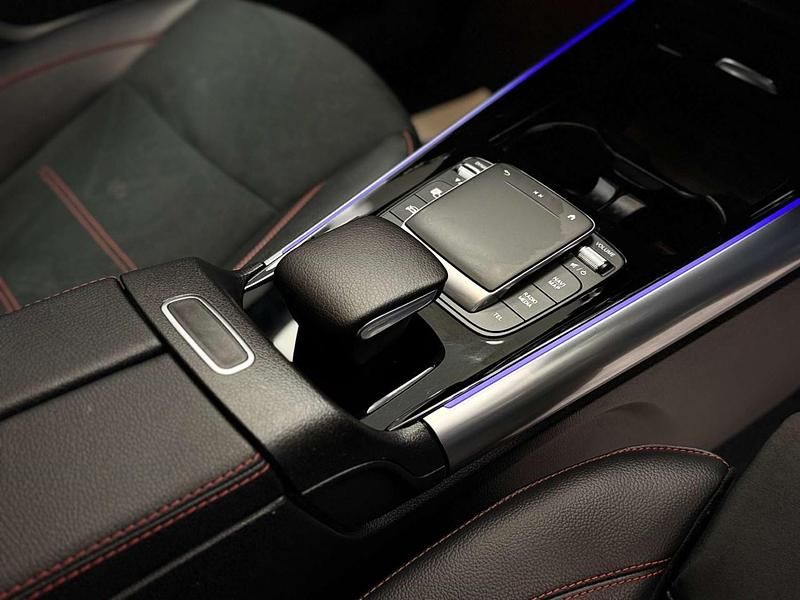 Used Mercedes GLA180 AMG Line Premium 136 HP (100 kW) 2022 Blue SUV