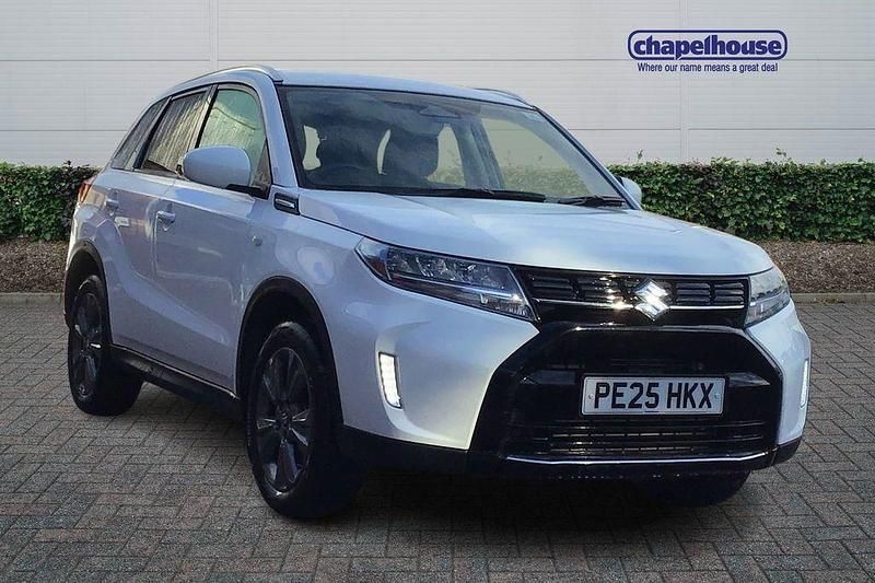 White Used 2025 Suzuki Vitara SUV | £19,995 (Expensive) - Image 1/4