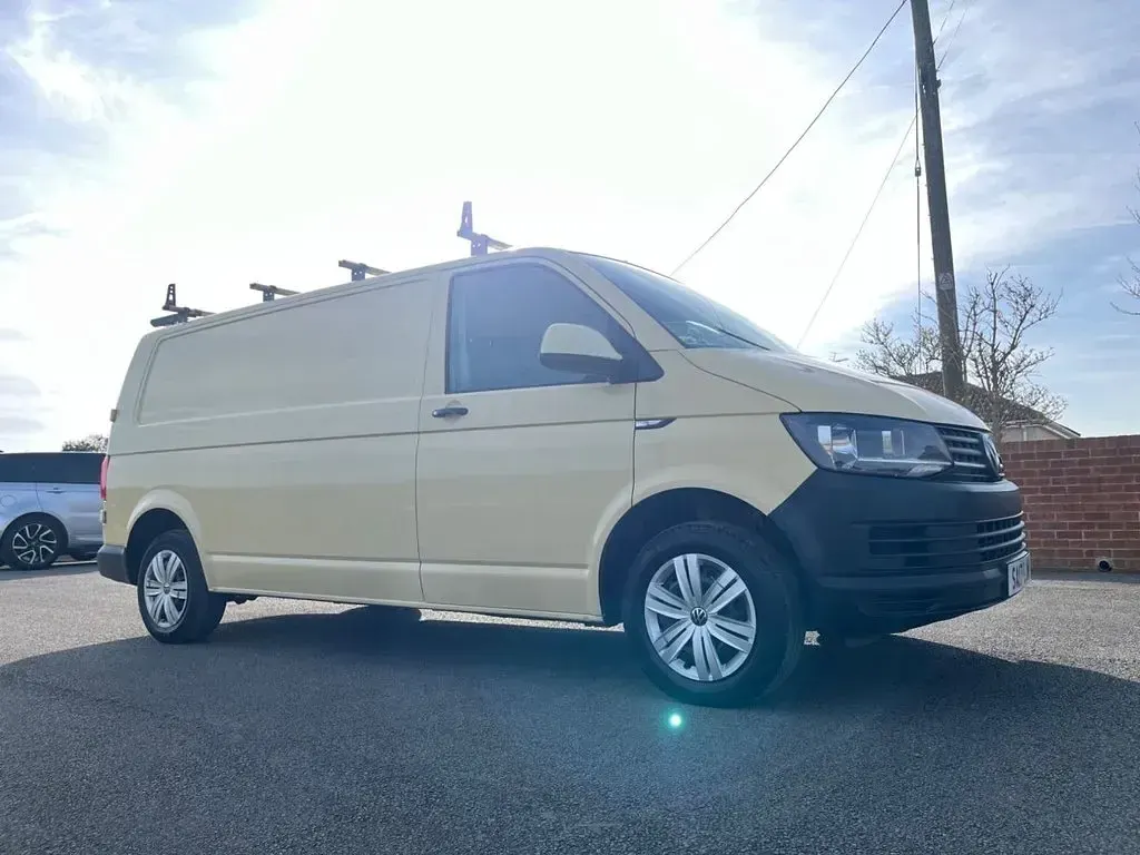 Used VW Transporter Startline 2017 Cream Van