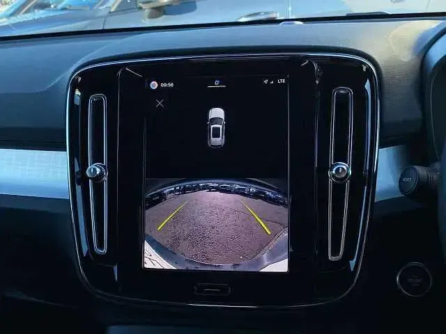 New Volvo XC40 Plus 197 HP (144 kW) 2026 SUV