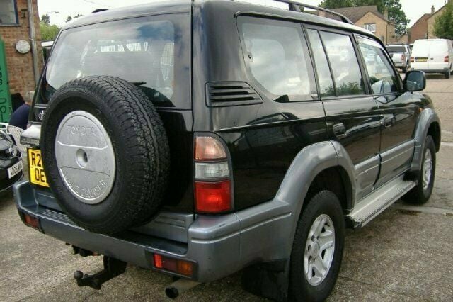Used Toyota Land Cruiser 123 HP (90 kW) 1998 SUV