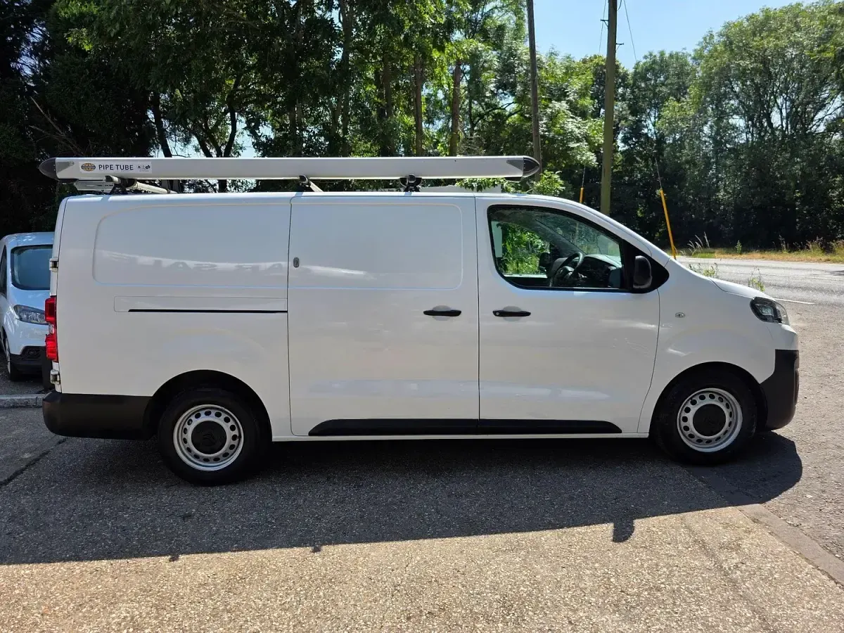 Used Citroën Dispatch 2017 White MPV