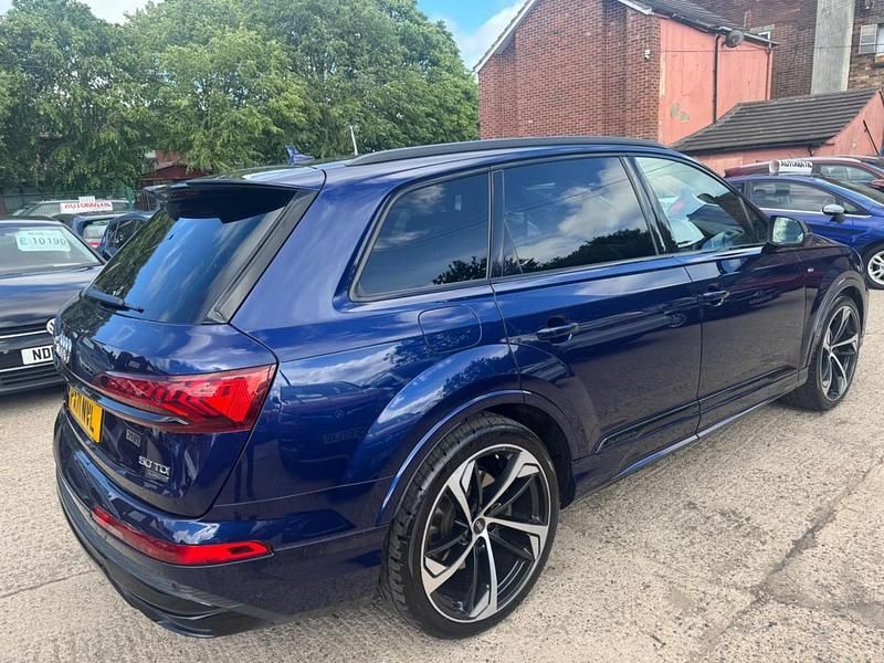 Used Audi Q7 Black Edition 286 HP (210 kW) 2021 Blue SUV