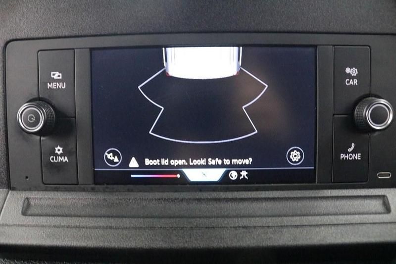 Used VW Caddy 102 HP (75 kW) 2022 White MPV