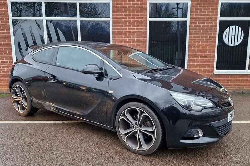 Used Vauxhall Astra GTC Edition 140 HP (102 kW) 2018 Black Coupe
