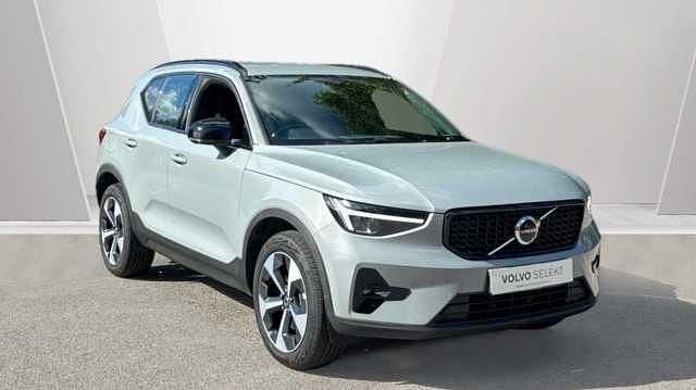 Used 2025 Volvo XC40 Plus SUV | £31,995 (Fair price) - Image 1/3