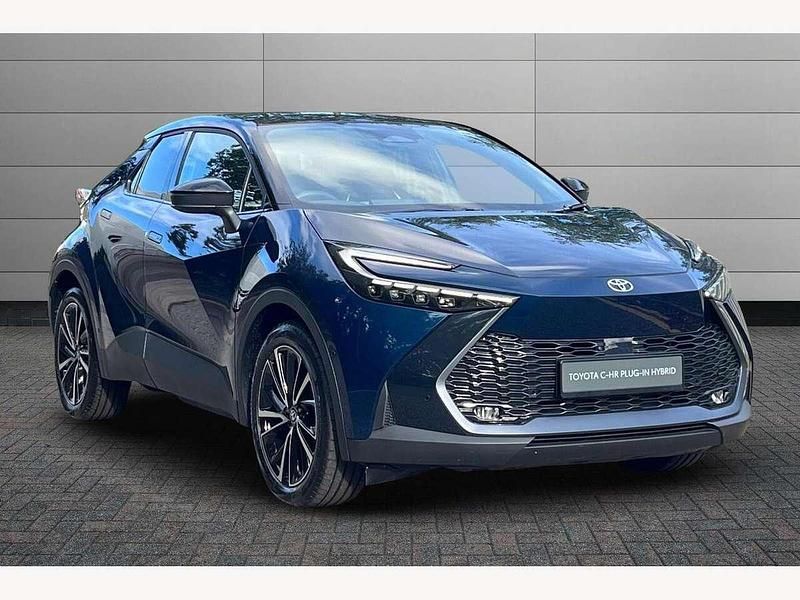 Blue New 2025 Toyota C-HR SUV | £32,395 (Expensive) - Image 1/3