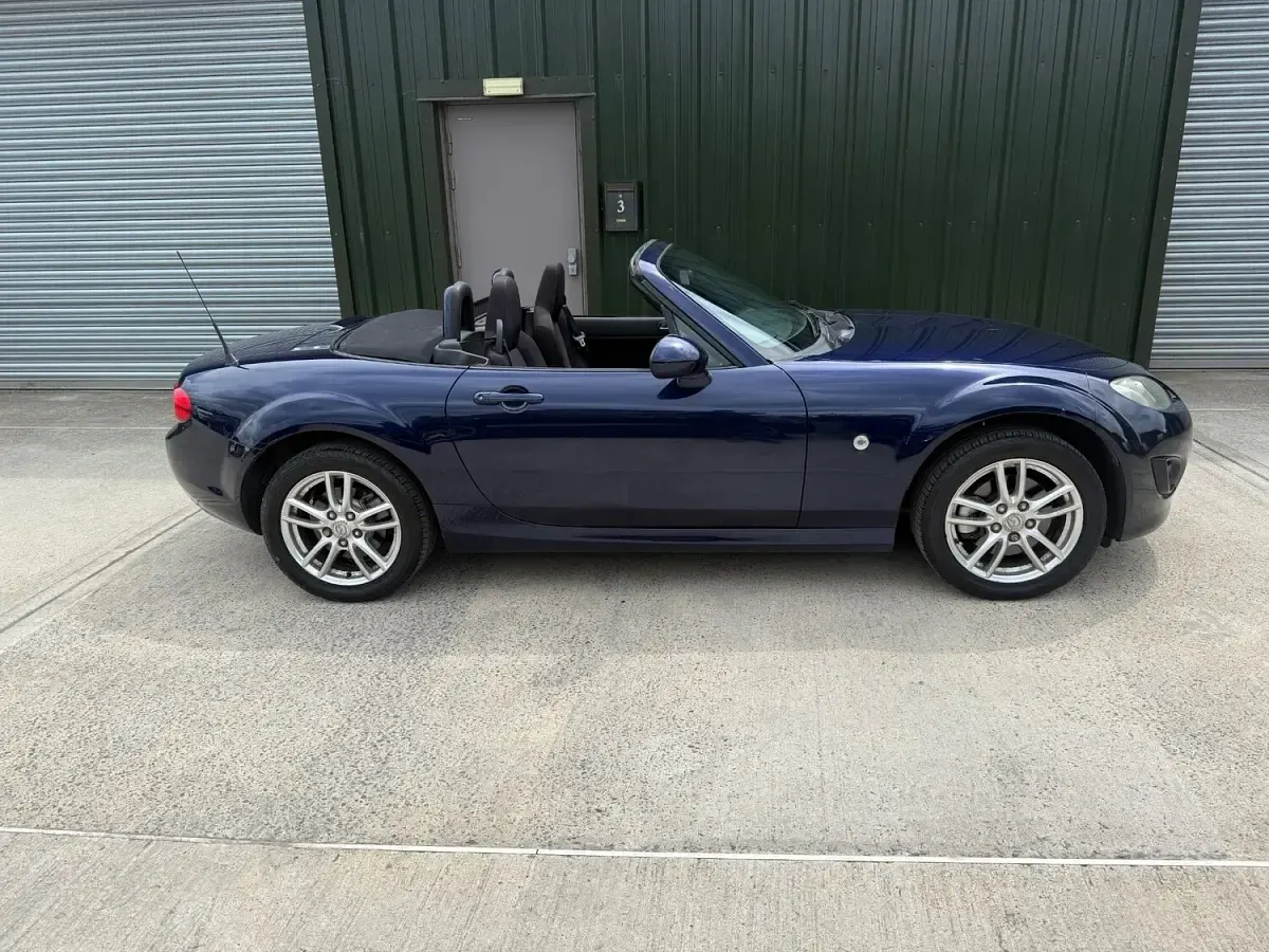 Used Mazda MX5 126 HP (92 kW) 2010 Blue Cabriolet