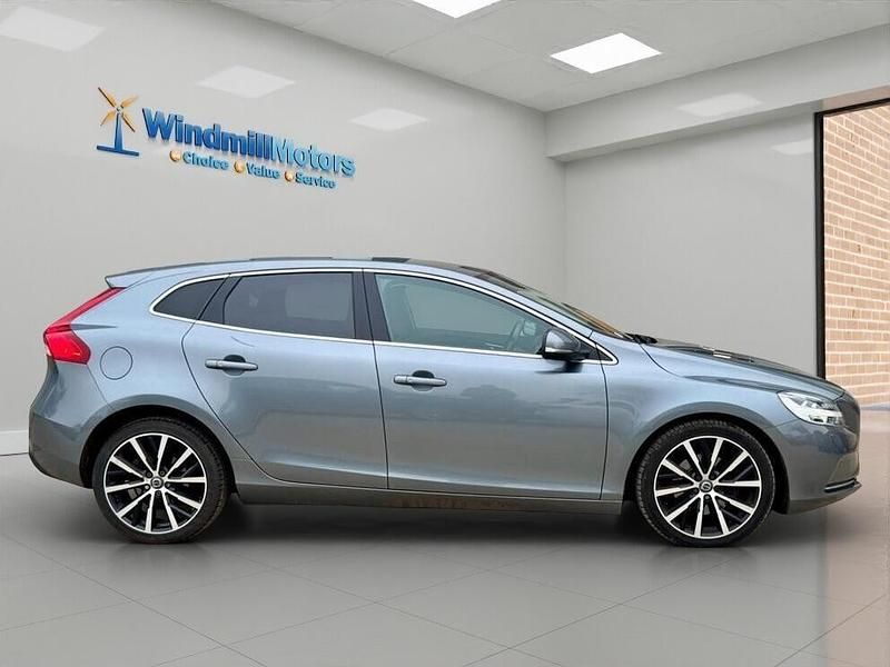 Used Volvo V40 Inscription 122 HP (89 kW) 2017 Grey Hatchback