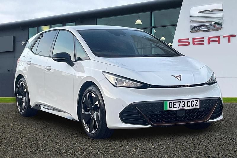 Glacial white Used 2023 Cupra Born e-Boost Hatchback | £22,487 (Fair price) - Image 1/4