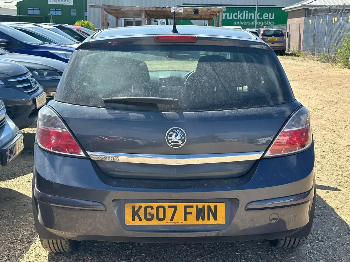 Used Vauxhall Astra 140 HP (102 kW) 2007 Blue Hatchback