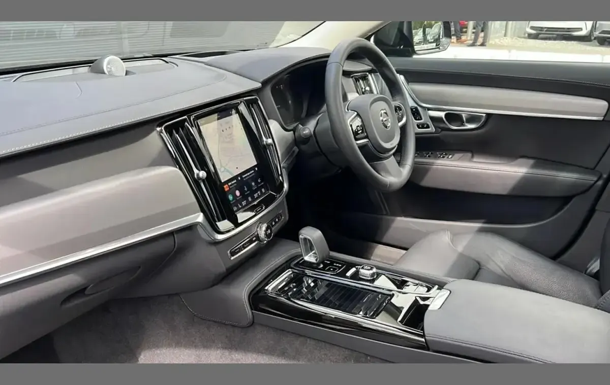 Used Volvo S90 Ultimate 449 HP (330 kW) 2022 Black Sedan