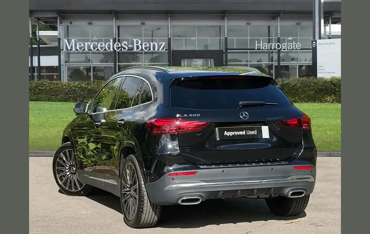Used Mercedes GLA200 AMG Line Premium 161 HP (118 kW) 2024 Black SUV