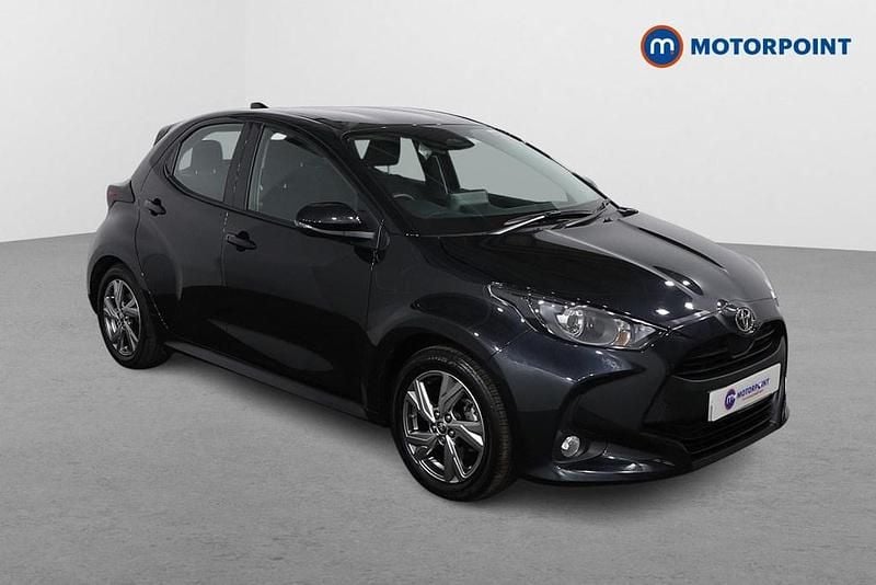 Used Toyota Yaris Hybrid 116 HP (85 kW) 2025 Black Hatchback