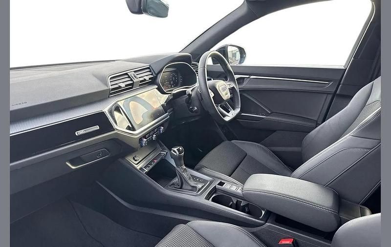 Used Audi Q3 Advanced 241 HP (177 kW) 2023 Black SUV