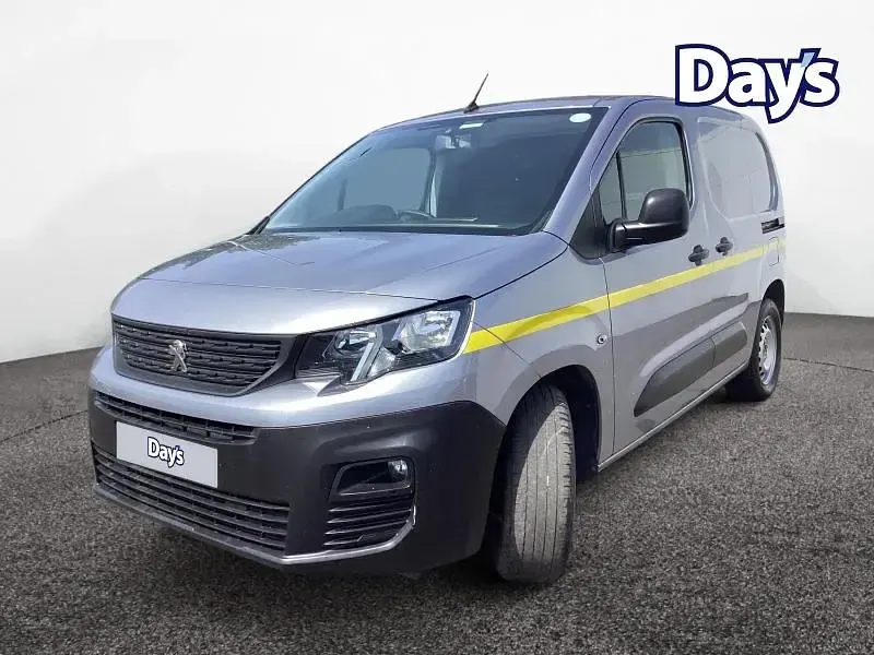 Used Peugeot Partner S 131 HP (96 kW) 2020 Grey MPV