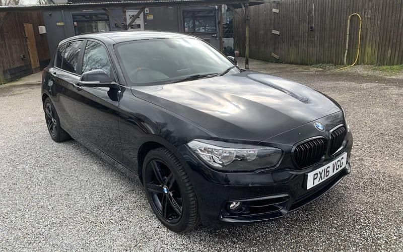 Used BMW 118 Sport Line 150 HP (110 kW) 2015 Hatchback