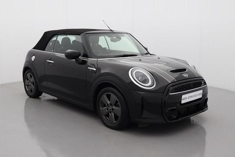 Black Used 2021 Mini Cooper S Classic Hatchback | £18,990 (Fair price) - Image 1/1