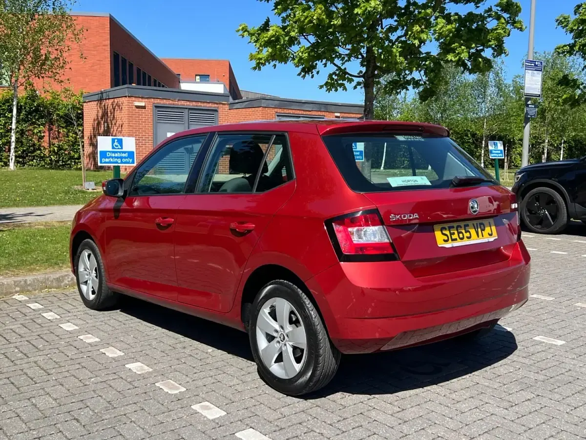Usado Skoda Fabia SE 2016 Vermelho Citadino