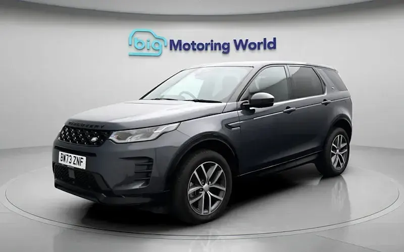 Used Land Rover Discovery 5 SE Dynamic 309 HP (227 kW) 2024 SUV