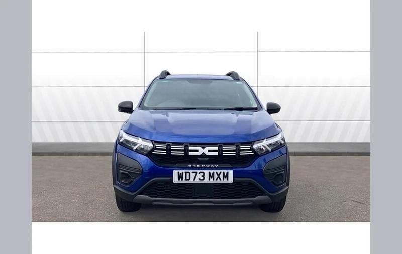 Used Dacia Sandero Essentiel 90 HP (66 kW) 2024 Blue SUV