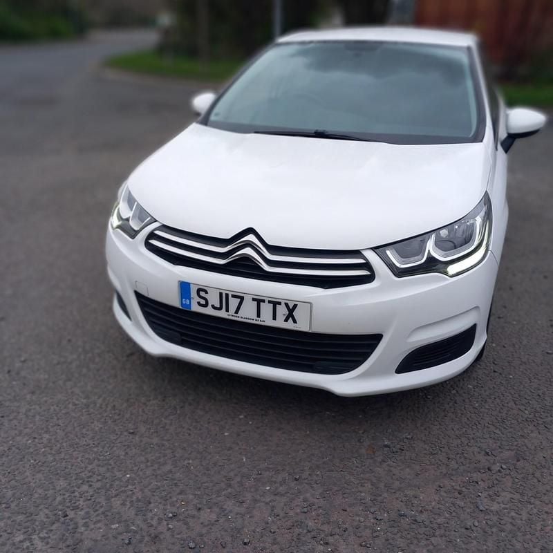 Used Citroën C4 Feel 2017 White Hatchback