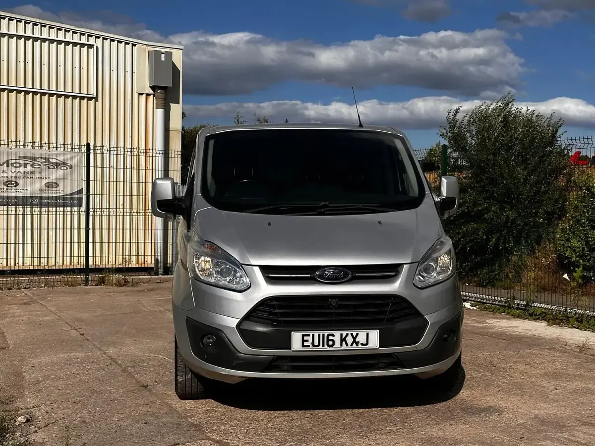 Used Ford Transit Custom Limited 125 HP (91 kW) 2016 Silver Van