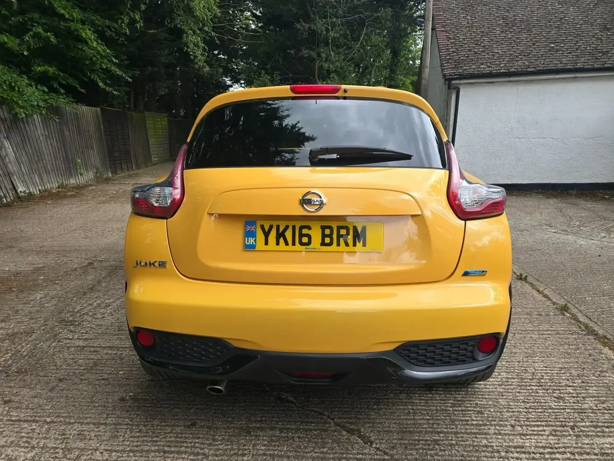 Używany Nissan Juke N-Connecta 110 KM (80 kW) 2016 Żółty SUV