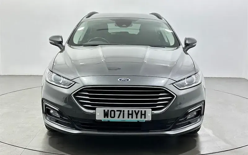 Used Ford Mondeo Zetec 188 HP (138 kW) 2021 Grey Estate