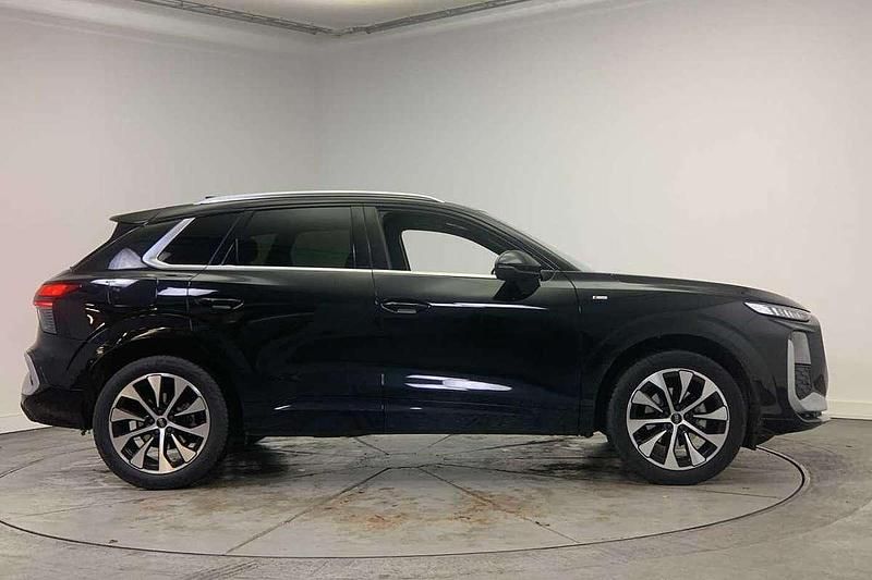 Used Audi Q3 S-Line 148 HP (108 kW) 2025 Black SUV