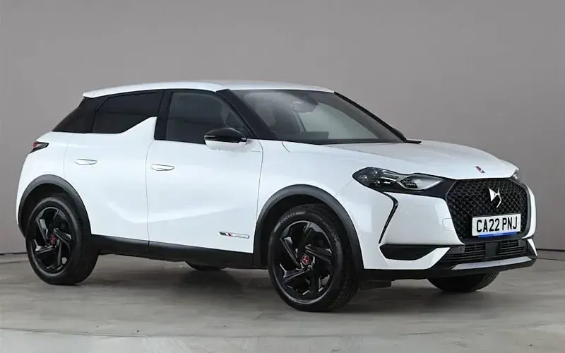 Begagnad DS Automobiles DS3 Crossback Performance Line Plus 131 HK (96 kW) 2022 SUV