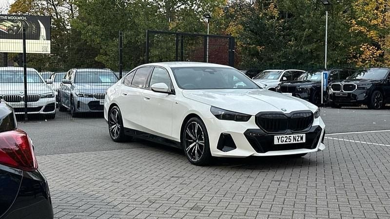 White Used 2025 BMW 520 M Sport | £41,955 (Good price) - Image 1/4