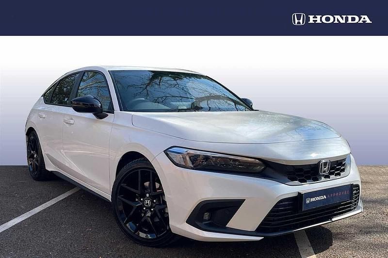 White Used 2025 Honda Civic Sport Hatchback | £32,995 (A bit pricey) - Image 1/4