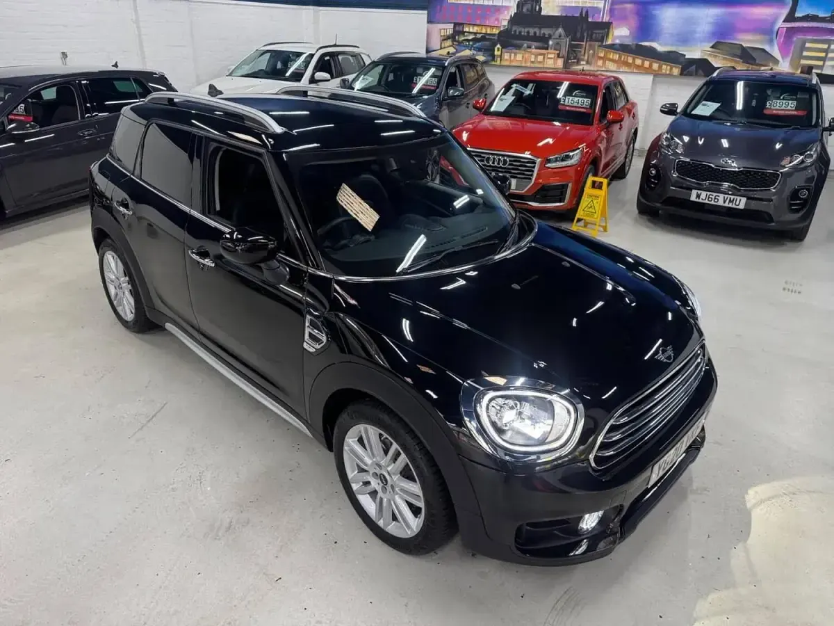 Used Mini Cooper Countryman Exclusive 134 HP (98 kW) 2020 Black SUV