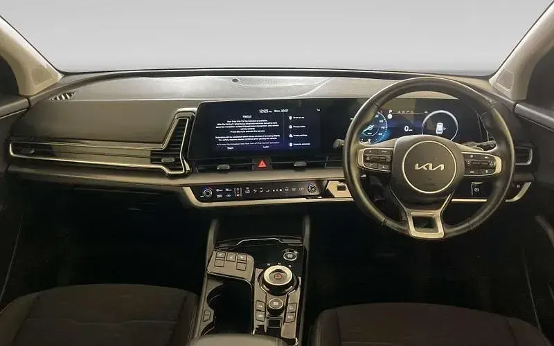 Used Kia Sportage 209 HP (153 kW) 2024 Grey SUV