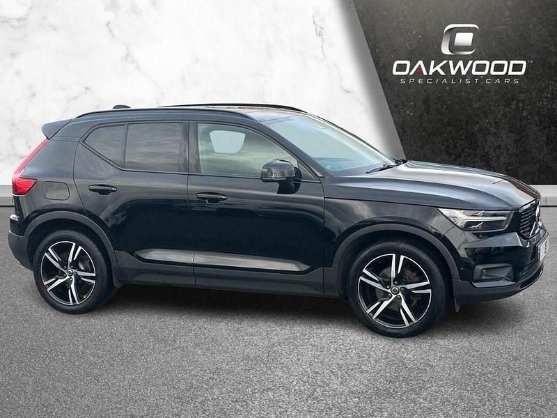 Usado Volvo XC40 190 HP (139 kW) 2018 Preto SUV