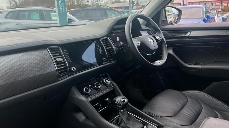 Used Skoda Kodiaq SE L Executive 150 HP (110 kW) 2024 Silver SUV