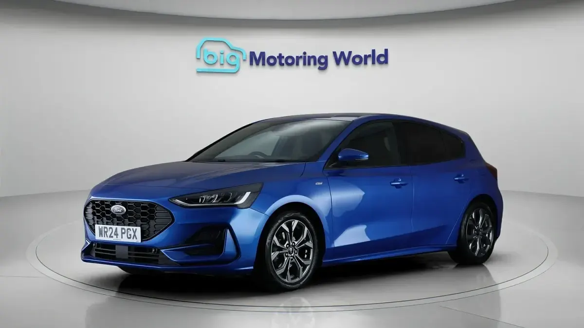 Used Ford Focus ST-Line 125 HP (91 kW) 2024 Blue Hatchback