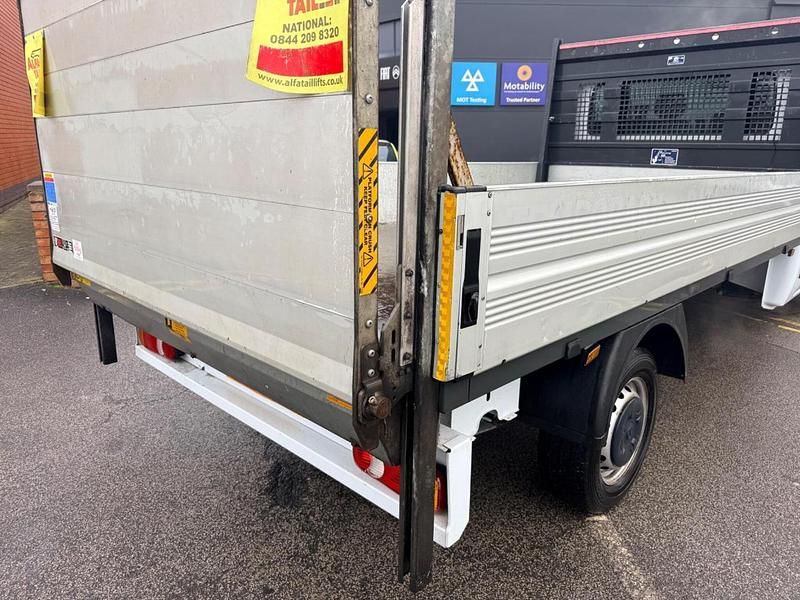 Used Vauxhall Movano 133 HP (97 kW) 2021 White MPV