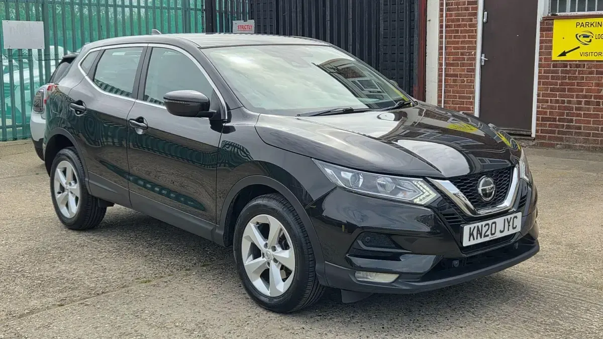 Usado Nissan Qashqai Acenta Premium 160 CV (117 kW) 2020 Negro SUV