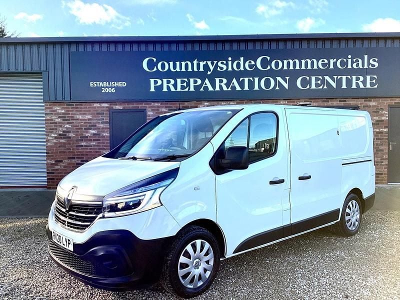 Used Renault Trafic Business 120 HP (88 kW) 2020 White MPV