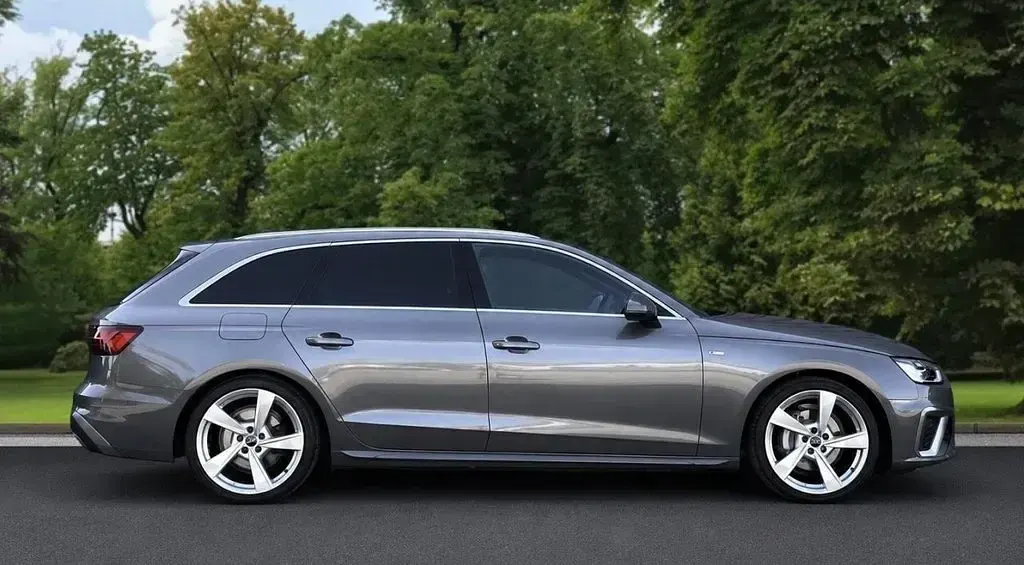 Used Audi A4 S-Line 204 HP (150 kW) 2024 Grey Estate