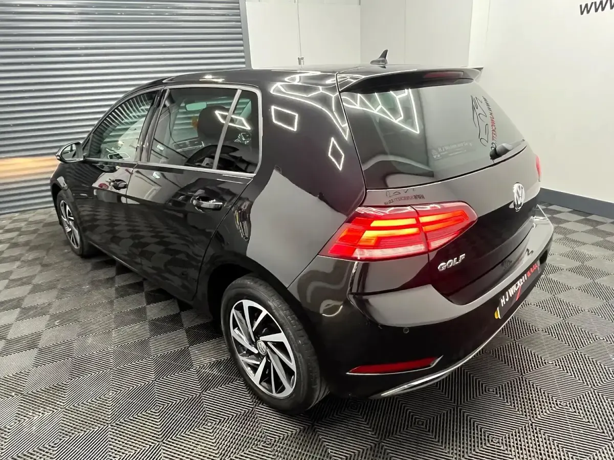 Used VW Golf VII Match 115 HP (84 kW) 2019 Black Hatchback