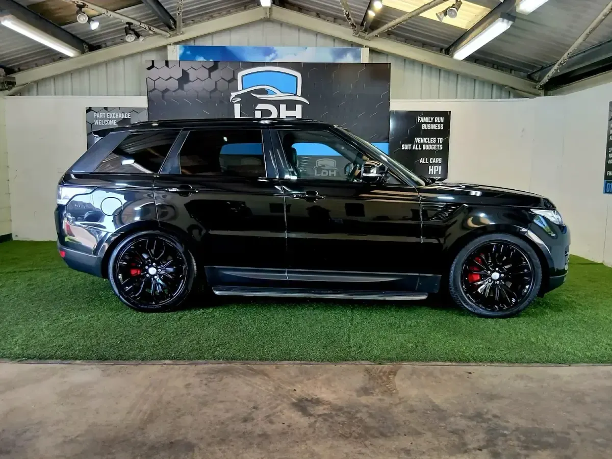 Used Land Rover Range Rover HSE 258 HP (189 kW) 2016 Black SUV